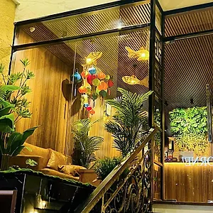 Rosa Hô Chi Minh-Ville
